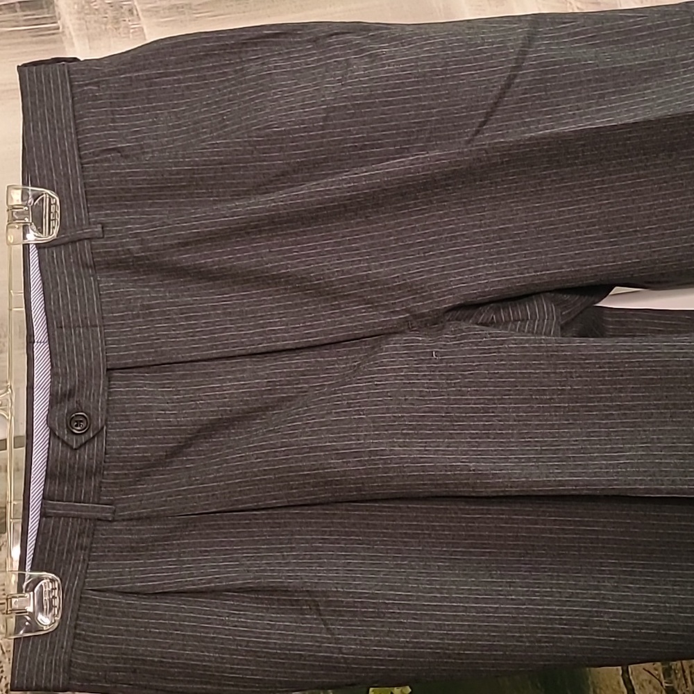 Tommy Hilfiger Classic American tailored dress pants Mens 36 x 34 Pinstripe